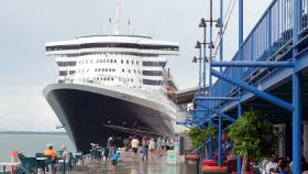 Queen Mary 2 visited Darwin in 2012